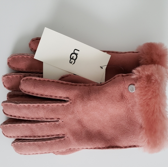 UGG Accessories - NWT Ugg Sherling & Leather Pink Gloves szM